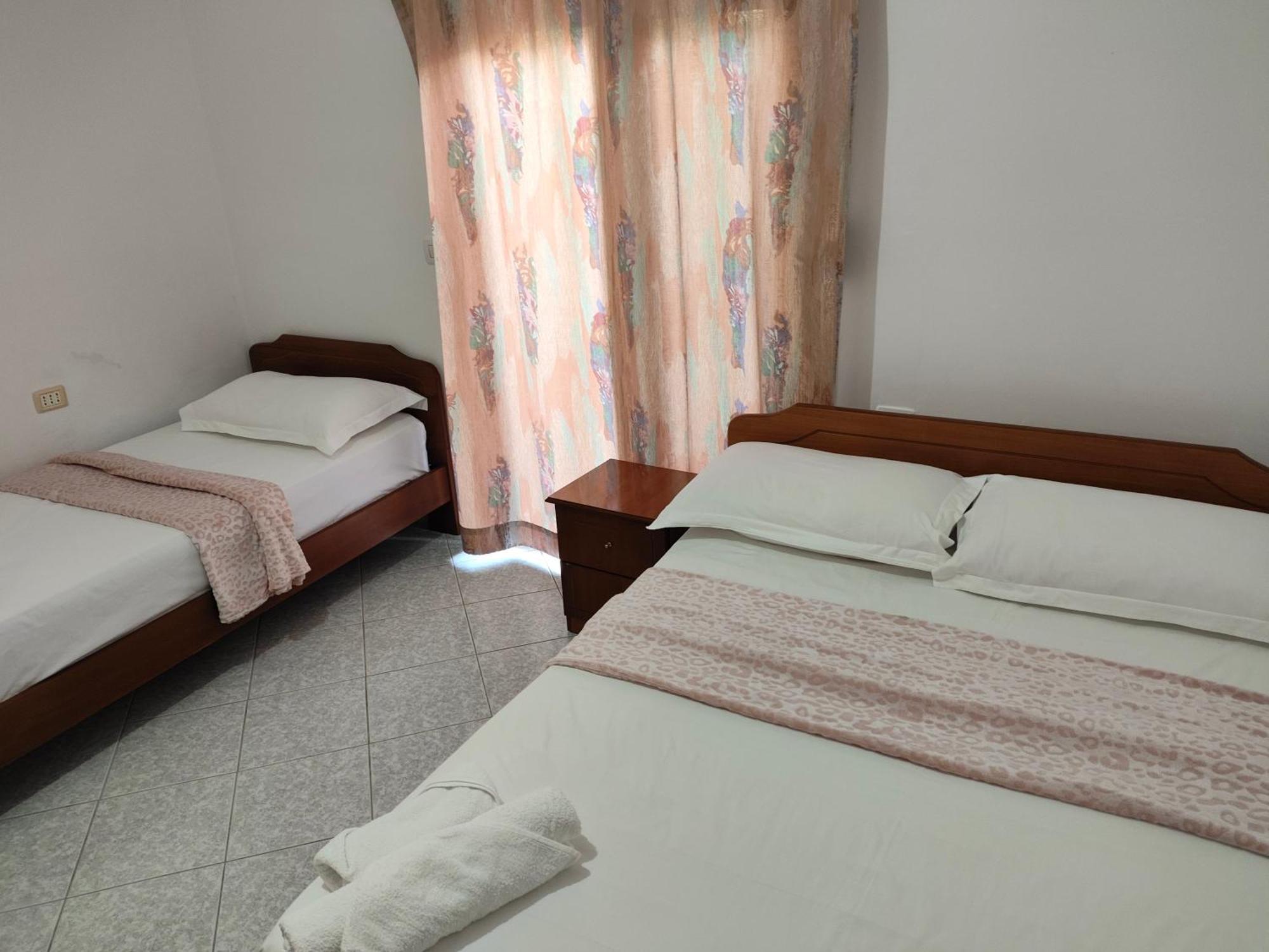 Hola Rooms Ksamil Kültér fotó