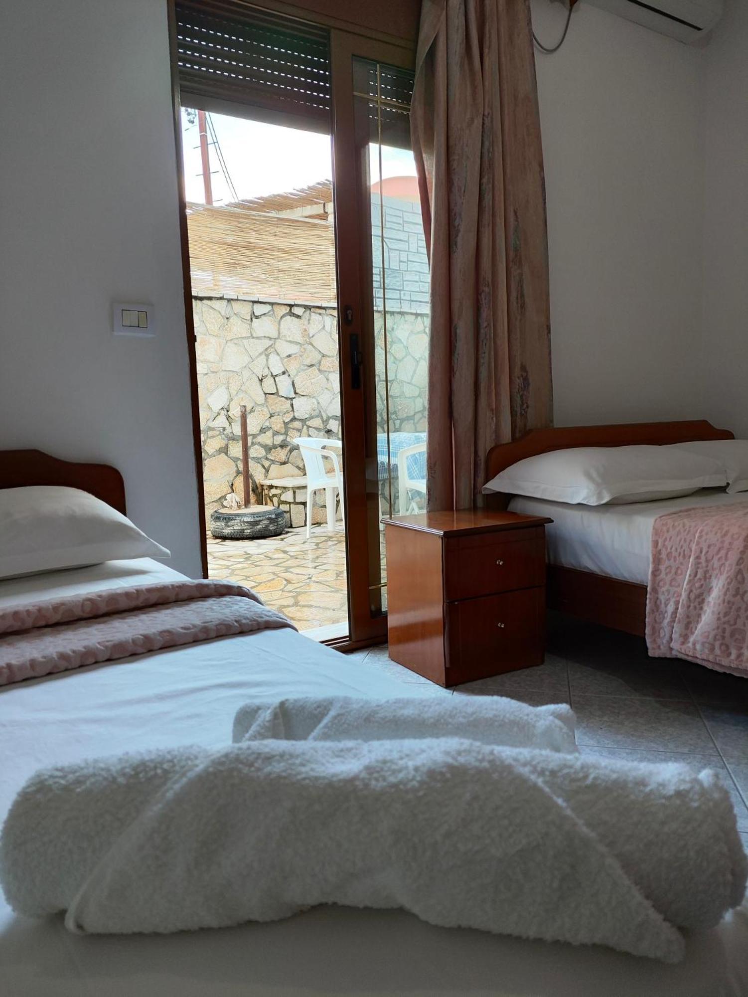 Hola Rooms Ksamil Kültér fotó