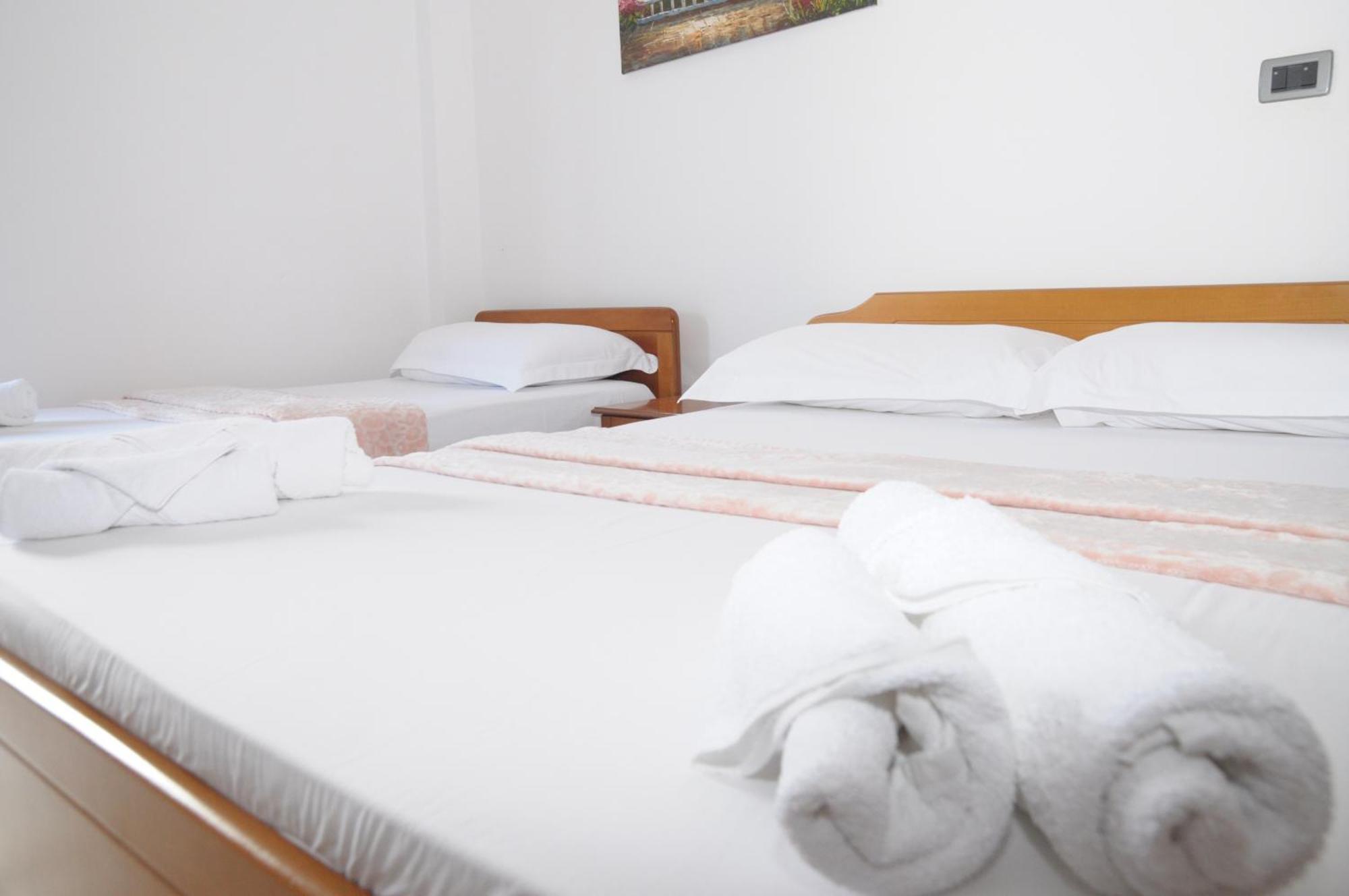 Hola Rooms Ksamil Kültér fotó