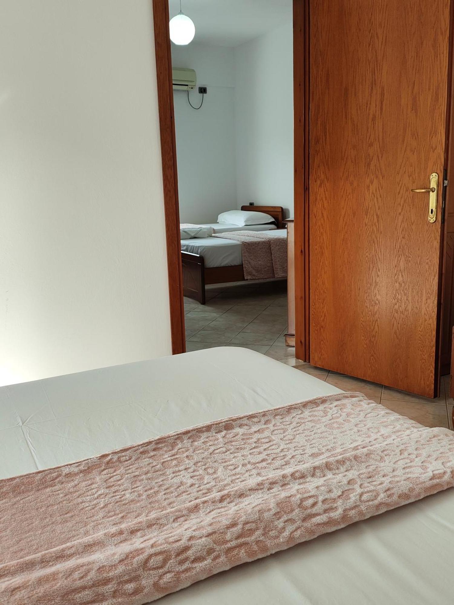Hola Rooms Ksamil Kültér fotó