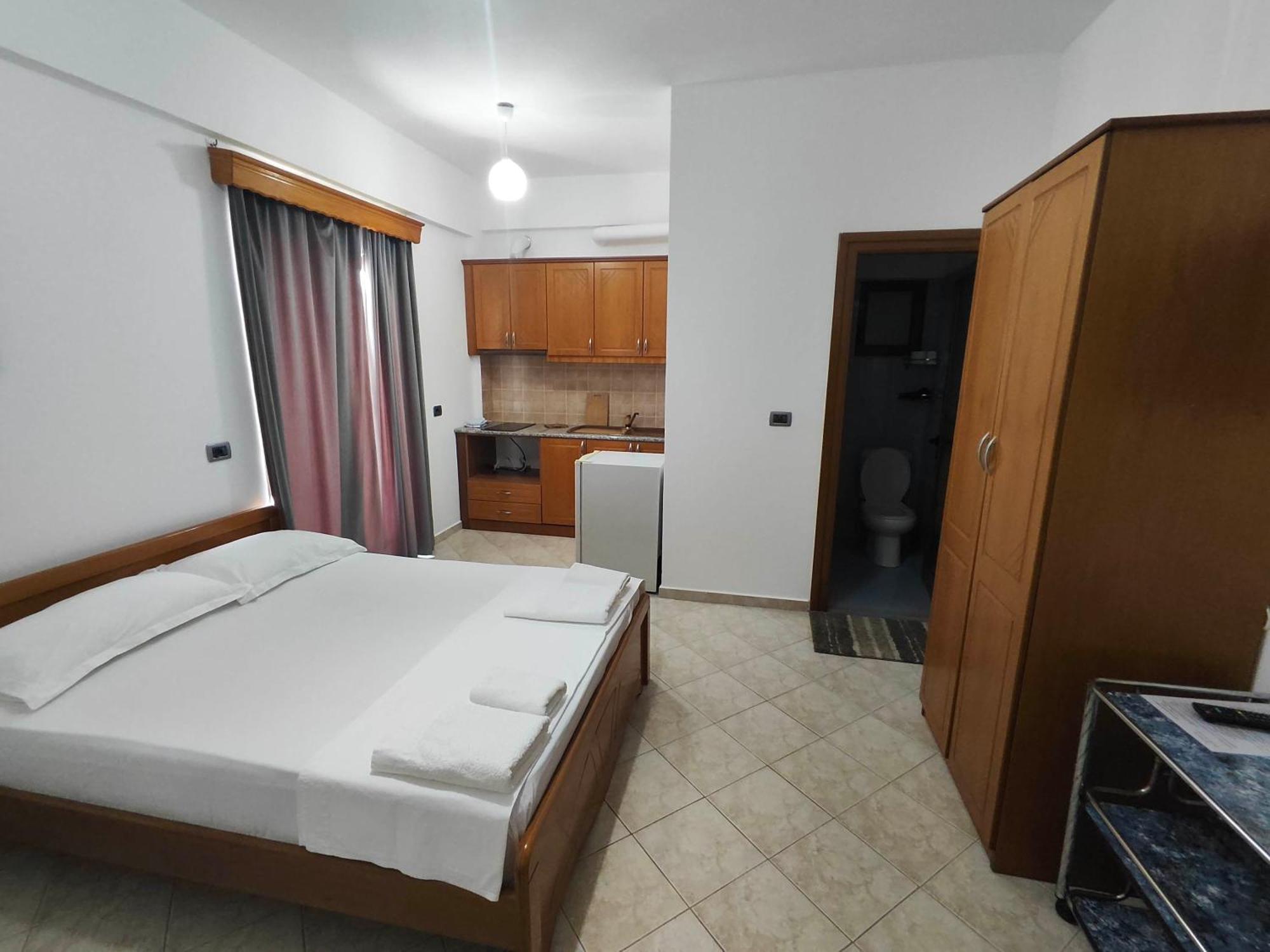 Hola Rooms Ksamil Kültér fotó