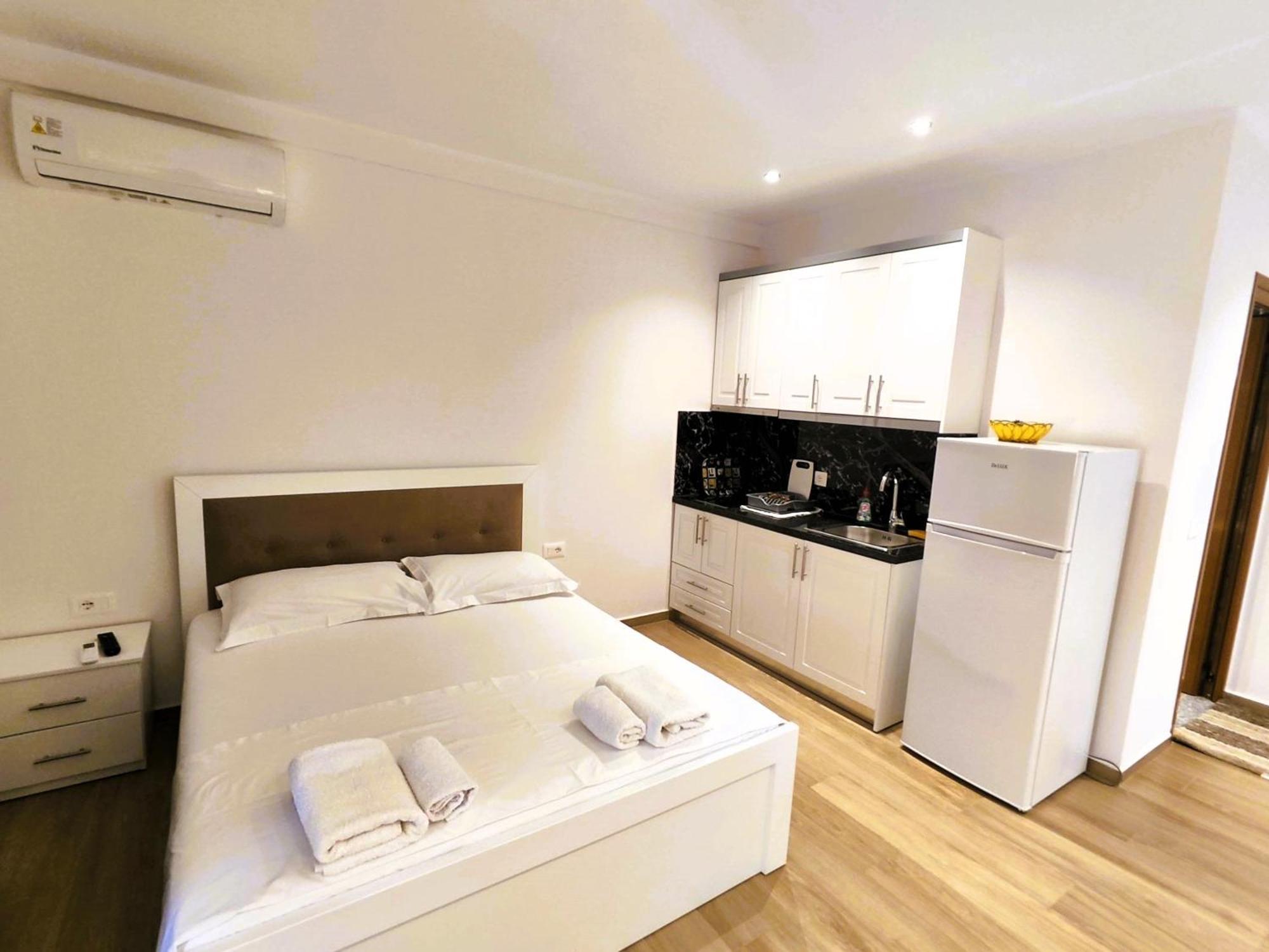 Hola Rooms Ksamil Kültér fotó