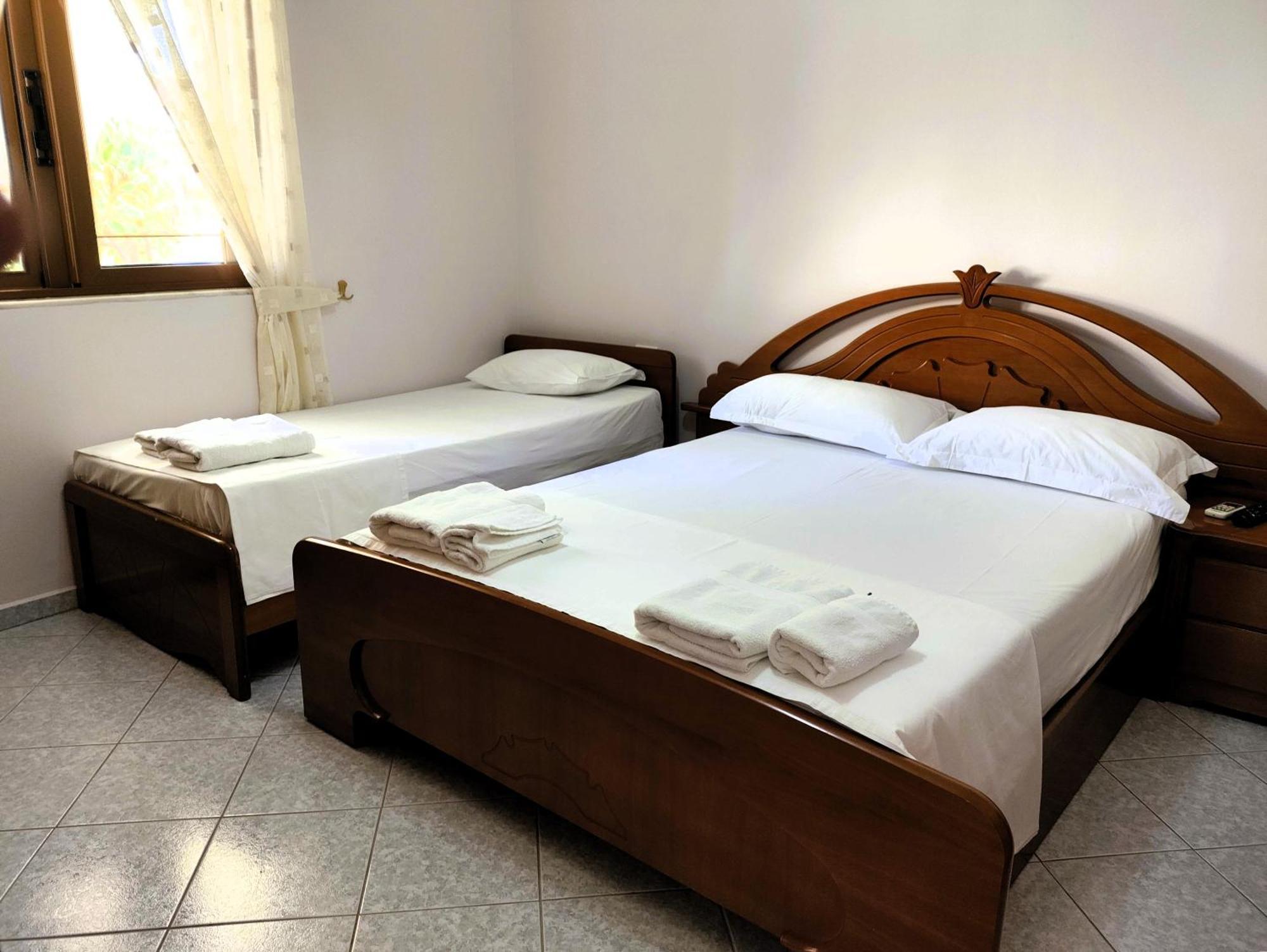 Hola Rooms Ksamil Kültér fotó